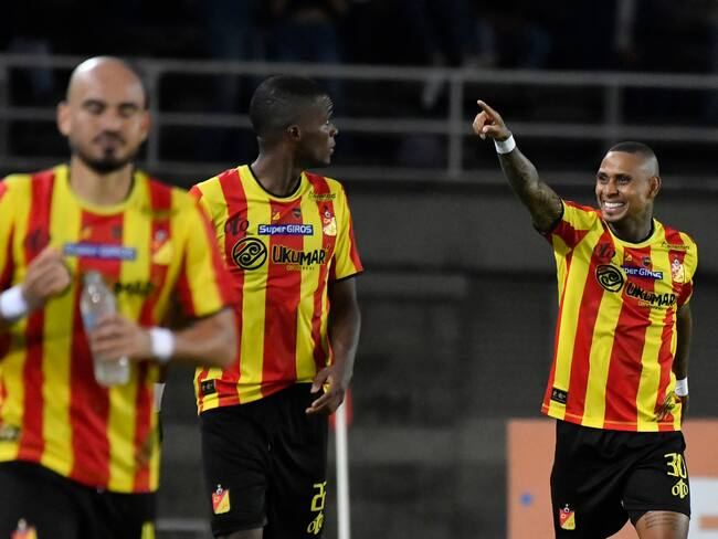 PEREIRA, COLOMBIA - MAY 24: Arley Rodriguez of Deportivo Pereira celebrates after scoring the first goal of his team during the Copa CONMEBOL Libertadores 2023 group F match between Deportivo Pereira and Boca Juniors at Estadio Hernan Ramirez Villegas on May 24, 2023 in Pereira, Colombia. (Photo by Gabriel Aponte/Getty Images)