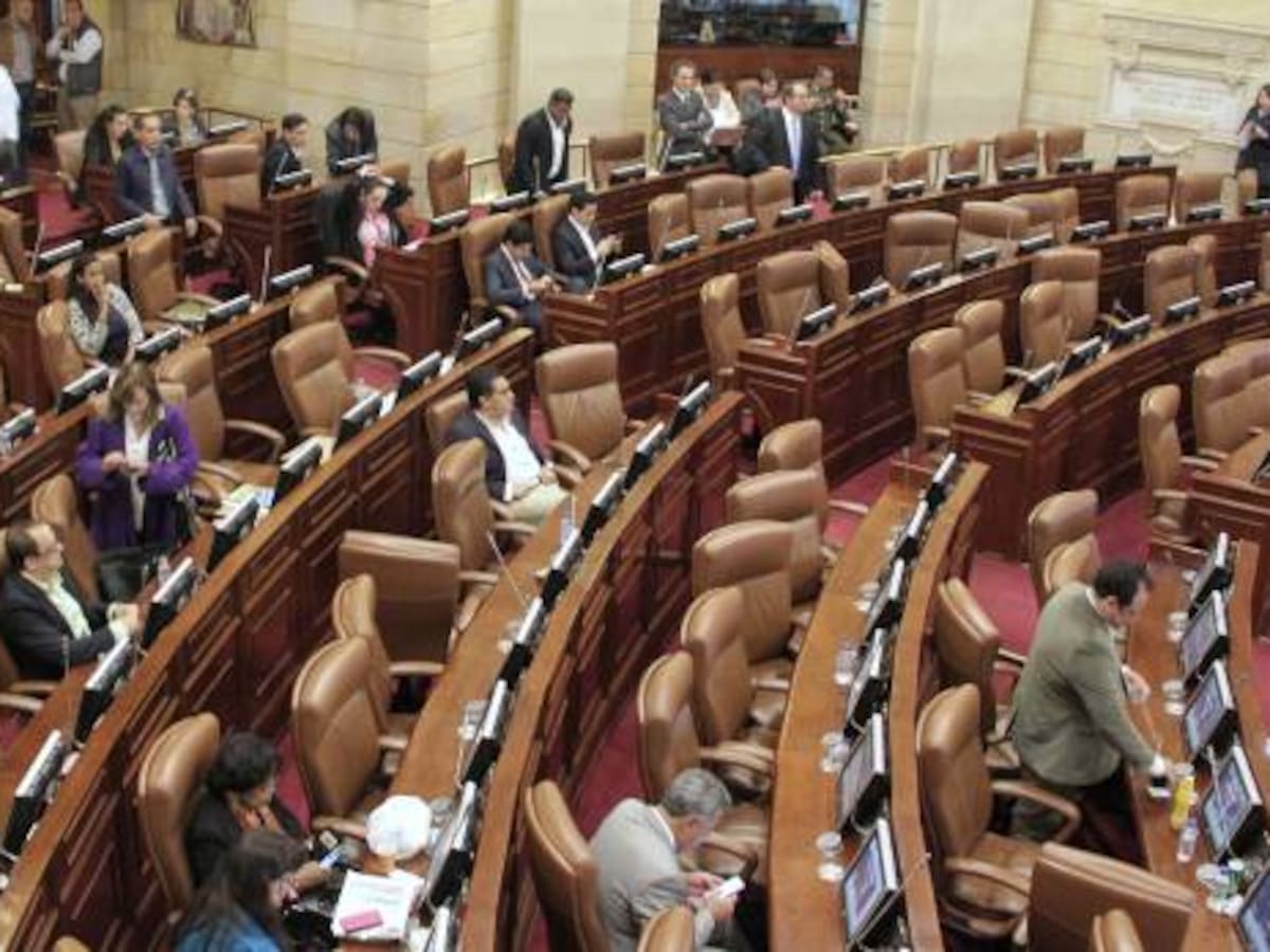 Inhabilidades a magistrados, castigos por delitos sexuales y condiciones para hacer política, temas cruciales en último debate de la JEP