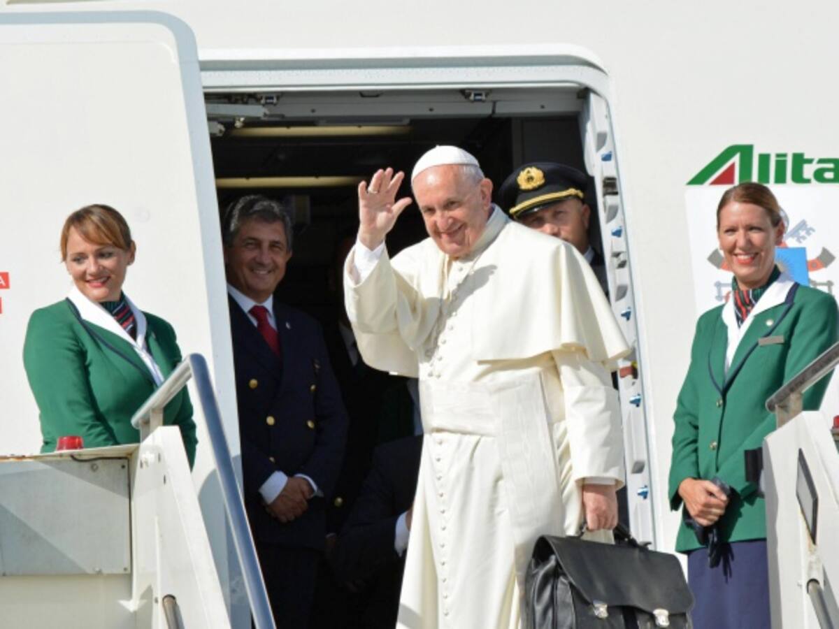 Papa Francisco admite que ayudó en las negociaciones de paz con las Farc