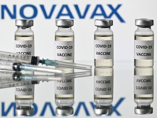 El laboratorio publicó un estudio en el que asegura que su vacuna es efectiva en más del 90% y también puede enfrentar nuevas cepas del virus.