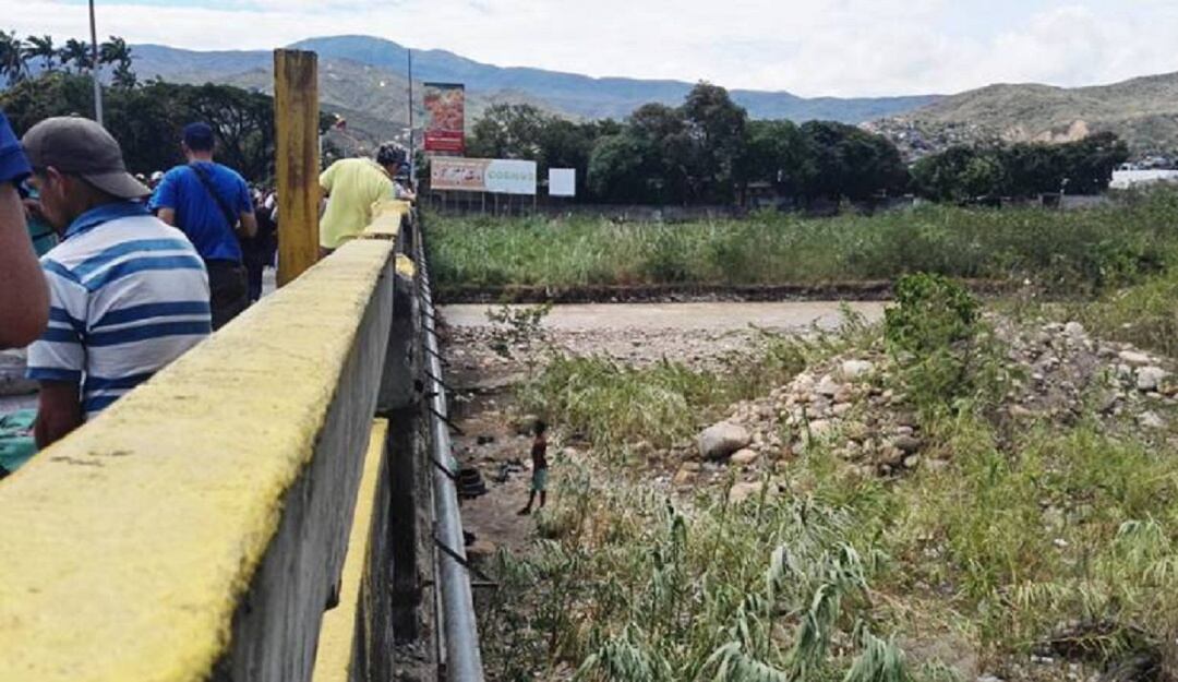 Frontera de Cúcuta atemorizados por la violencia