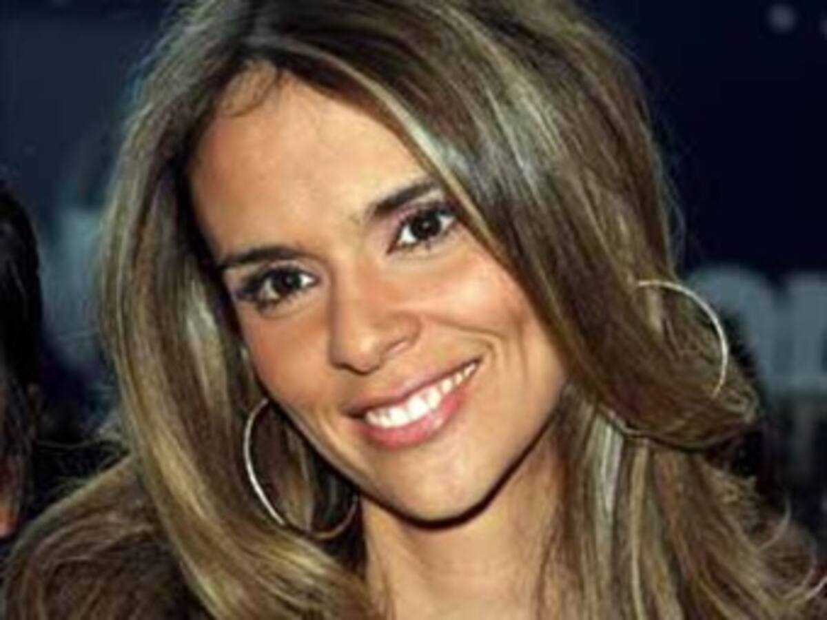 Karen Martínez presenta al pequeño Dante y habla del 'reencuentro' con Juanes
