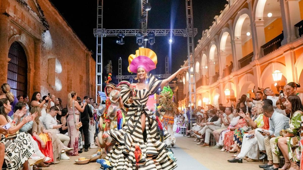 Bolívar se alzó con el premio al Mejor Traje Artesanal en el Concurso Nacional de Belleza