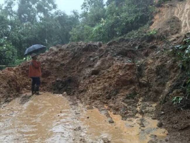 Deslizamientos de tierra tienen en alerta a varios municipios de Risaralda