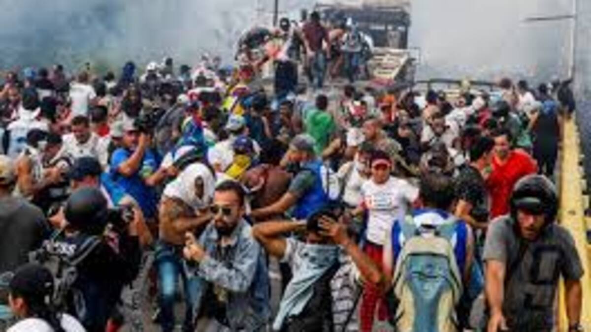 En la frontera, recordaron frustrado paso de ayudas humanitarias