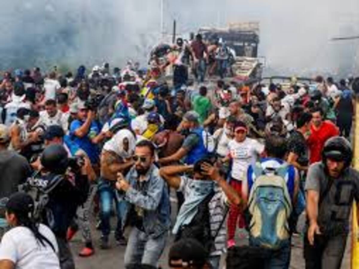 En la frontera, recordaron frustrado paso de ayudas humanitarias