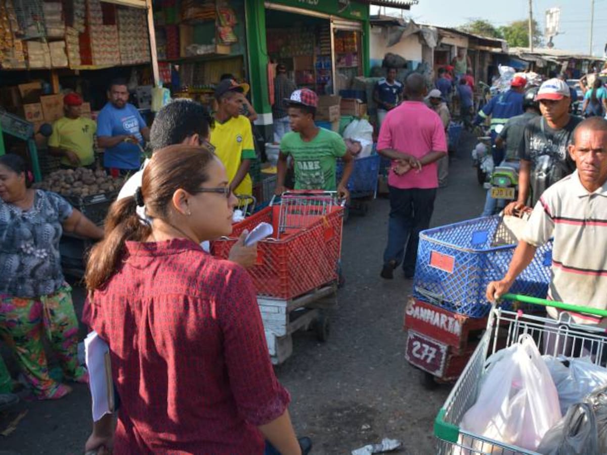 Autoridades advierten de subarriendos de vendedores informales en Mercado de Cartagena