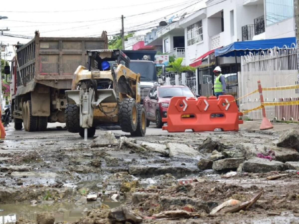 Iniciaron trabajos de rehabilitación en la vía principal de Las Gaviotas