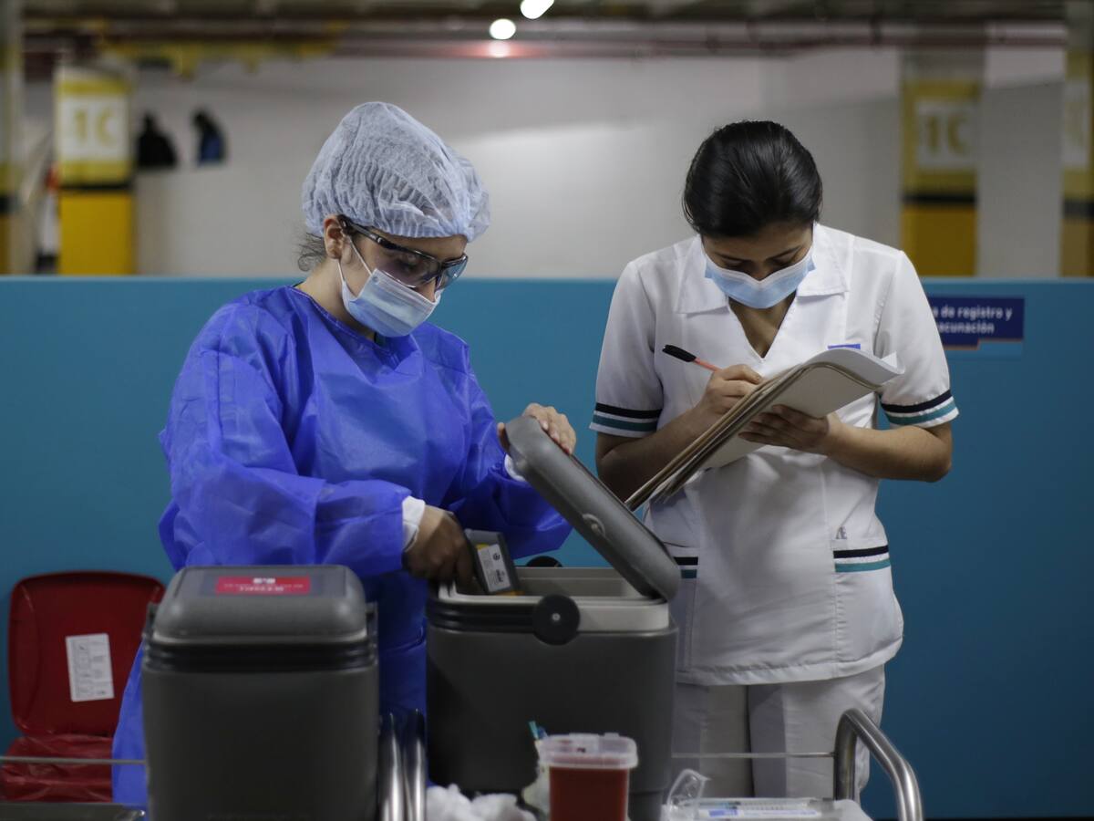 Trabajadores de la salud en Bogotá denuncian incertidumbre laboral en la subred Centro Oriente