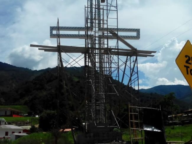 Una cruz recordará siempre a 104 víctimas de la tragedia en Salgar, Antioquia
