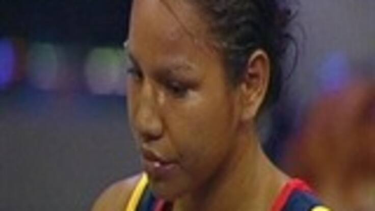 Colombiana campeona de Boxeo celebró por lo alto su título mundial