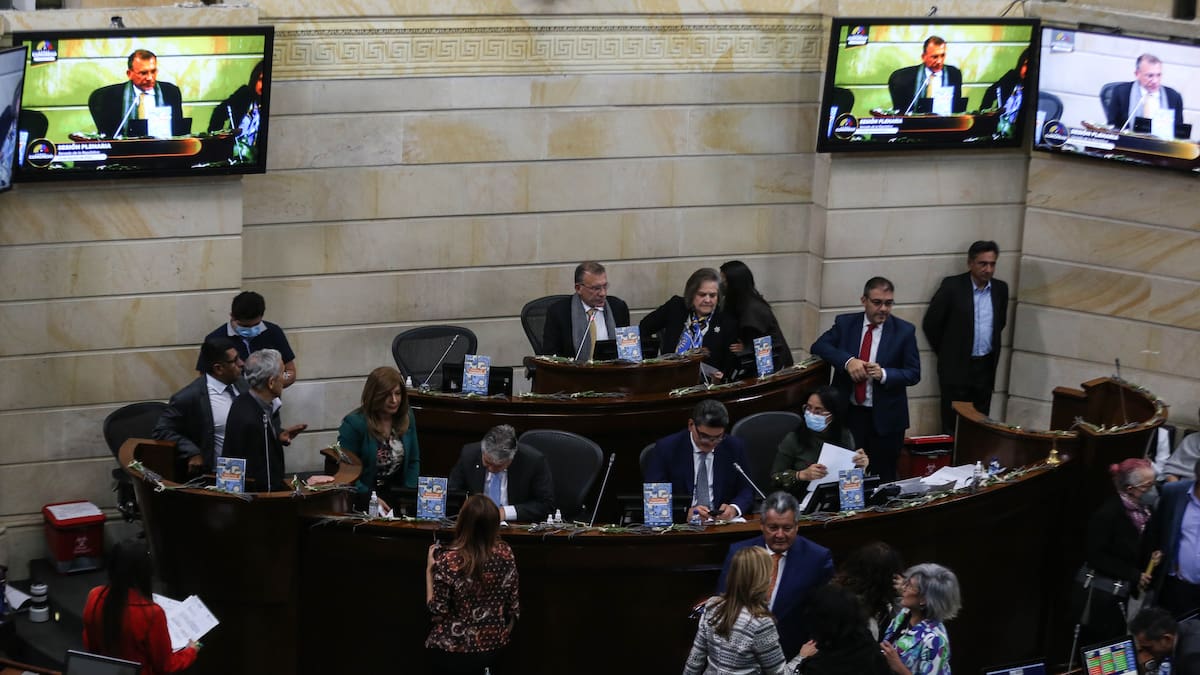 Reforma política elimina conflictos de interés de congresistas por sus financiadores