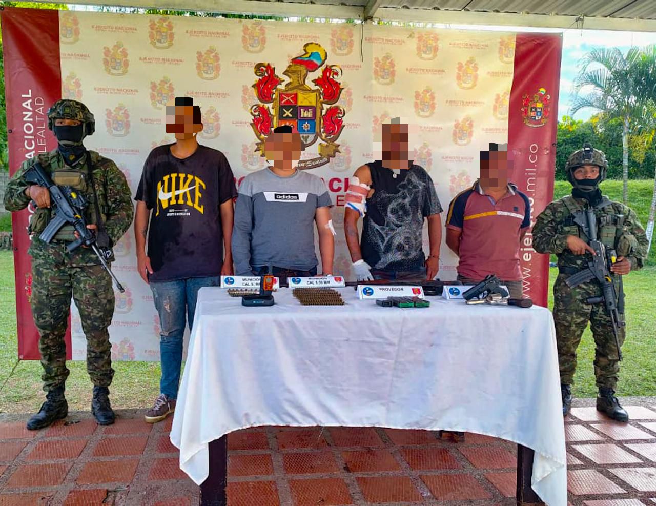 Capturados en combate en Támesis- foto Cuarta Brigada