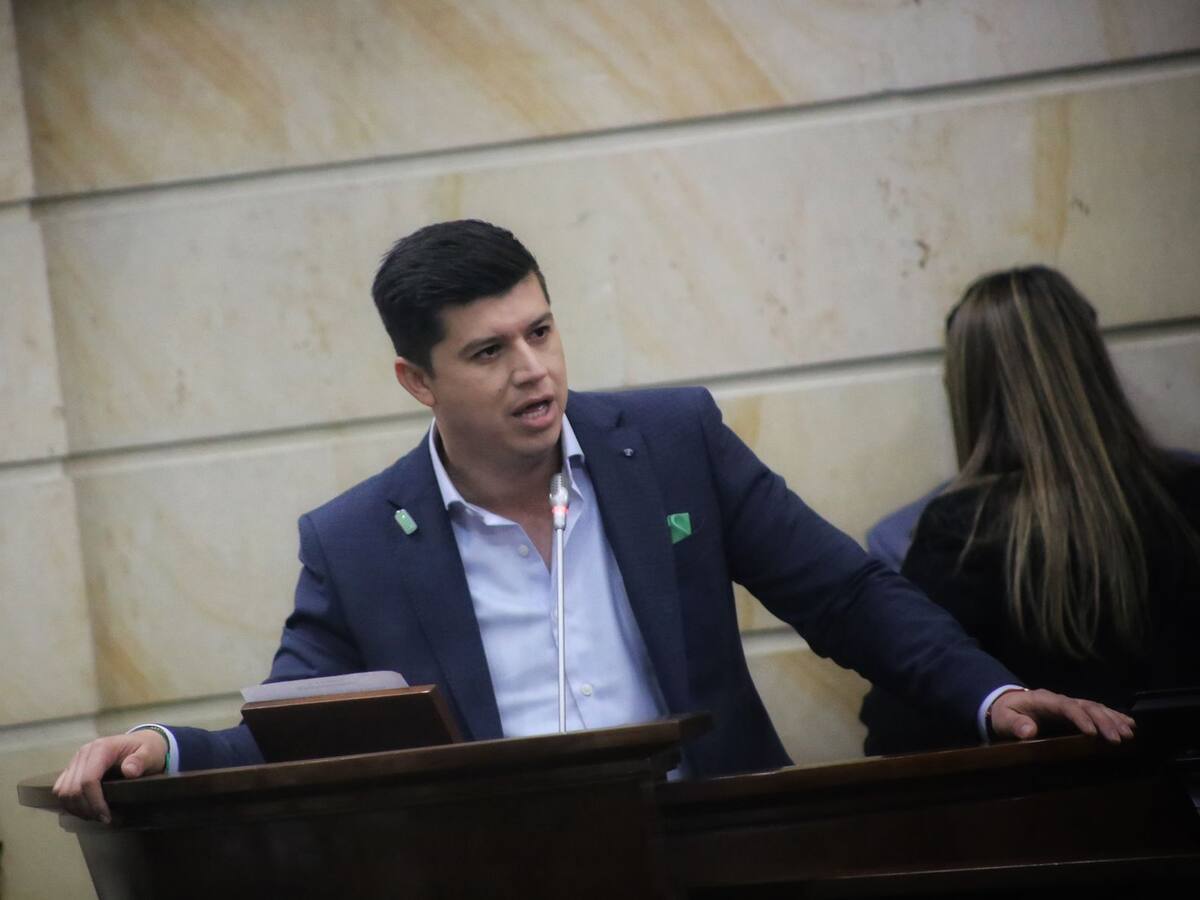 Senador Gustavo Moreno tras amenaza de muerte: Es grave la situación del Magdalena medio