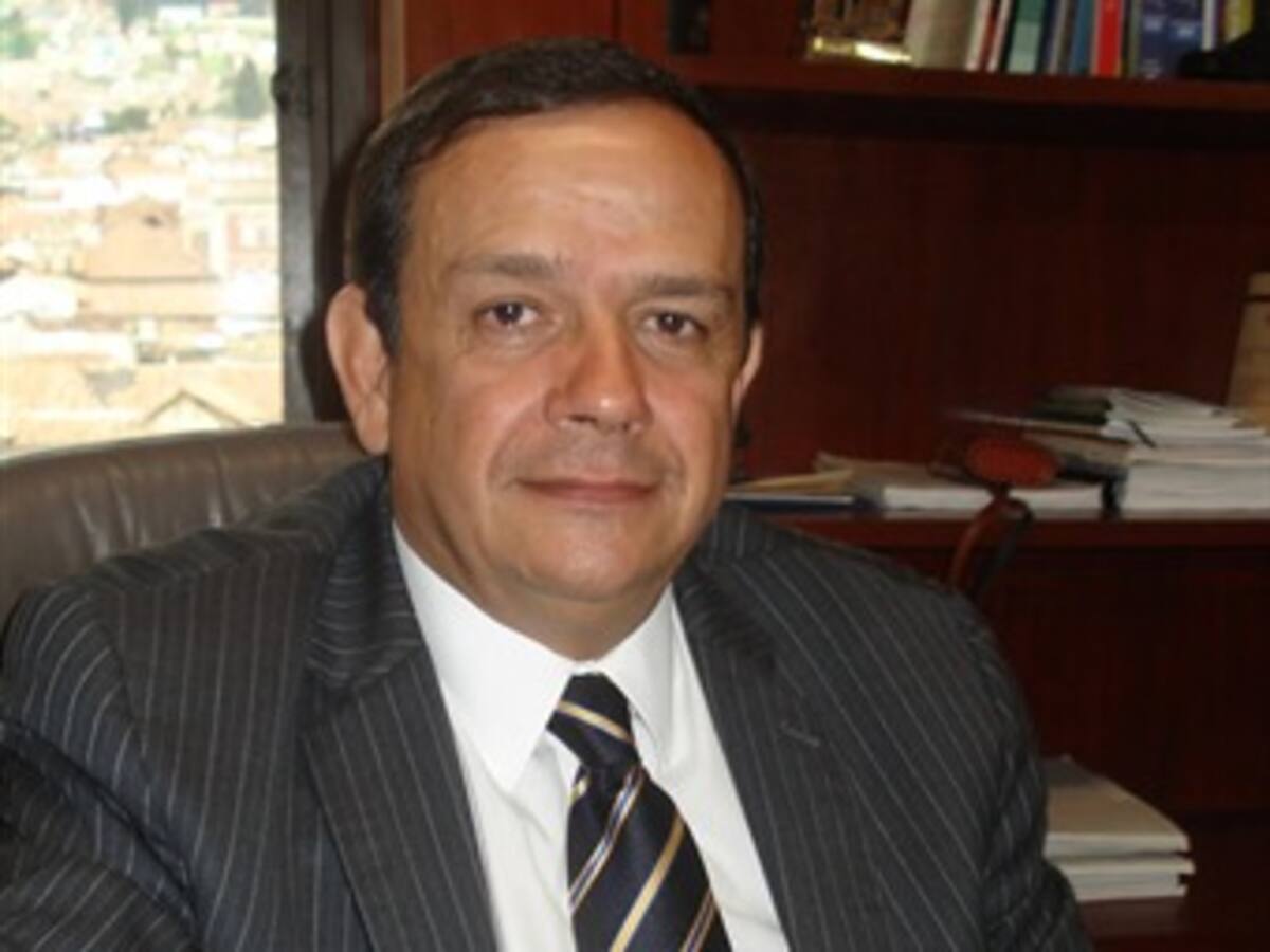 Presidente de la Cámara propone al liberalismo una alianza con Santos