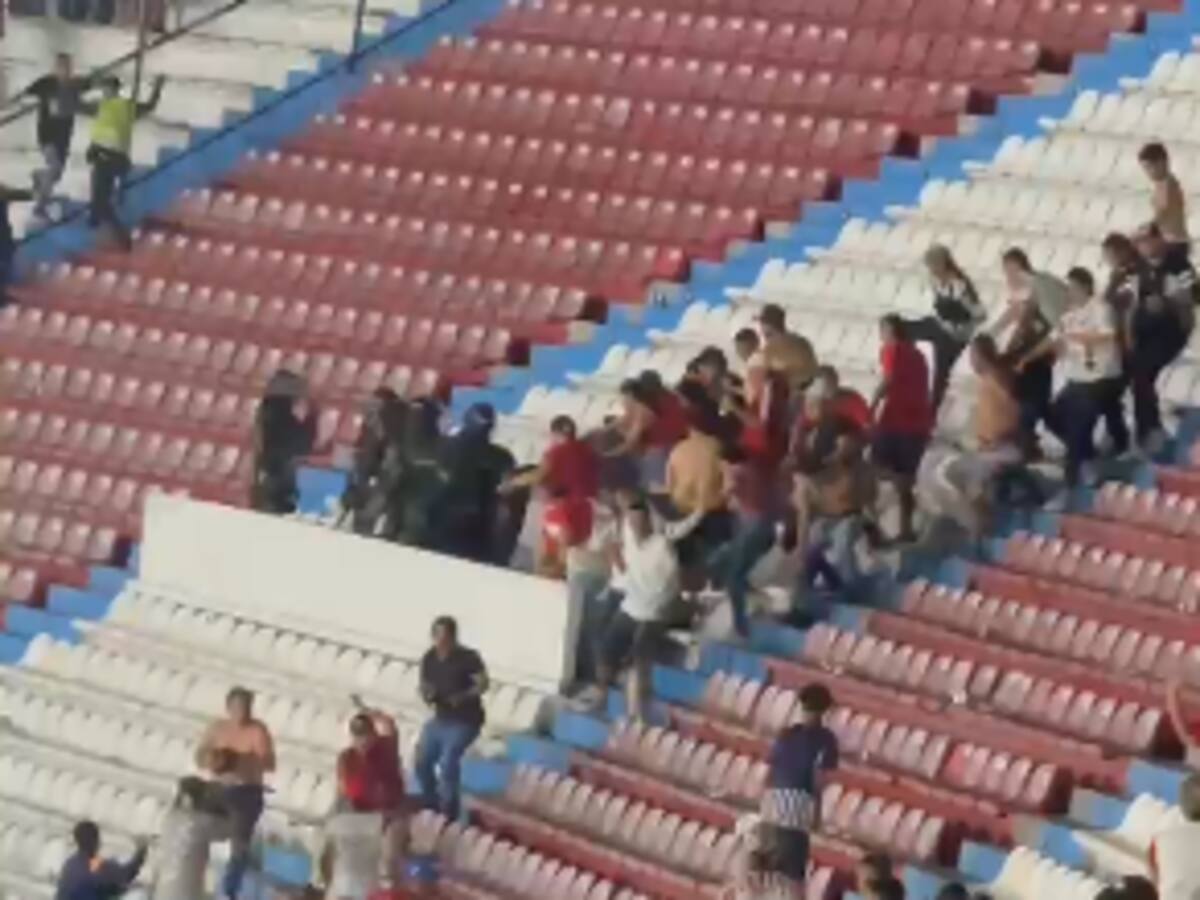 Heridos, desmanes y 40 capturados tras violentos disturbios en el Metropolitano