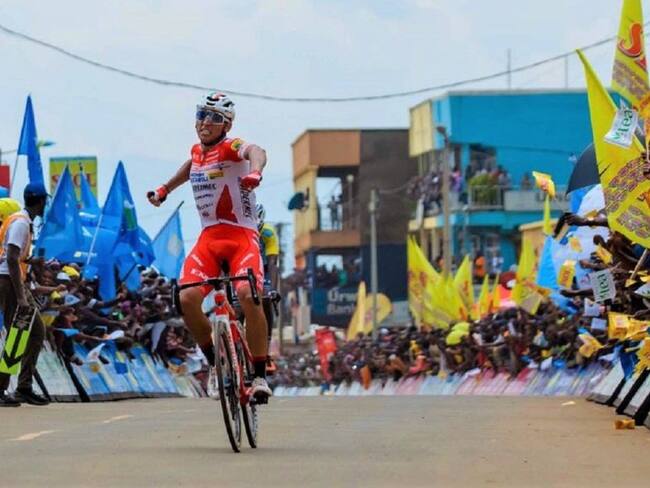 Jhonatan Restrepo suma su segunda victoria de etapa en el Tour de Ruanda