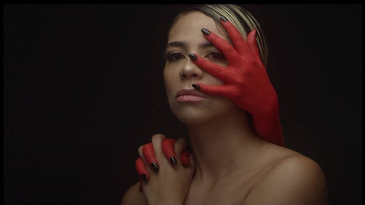 Felisa Tambor convirtió en canción sus experiencias personales