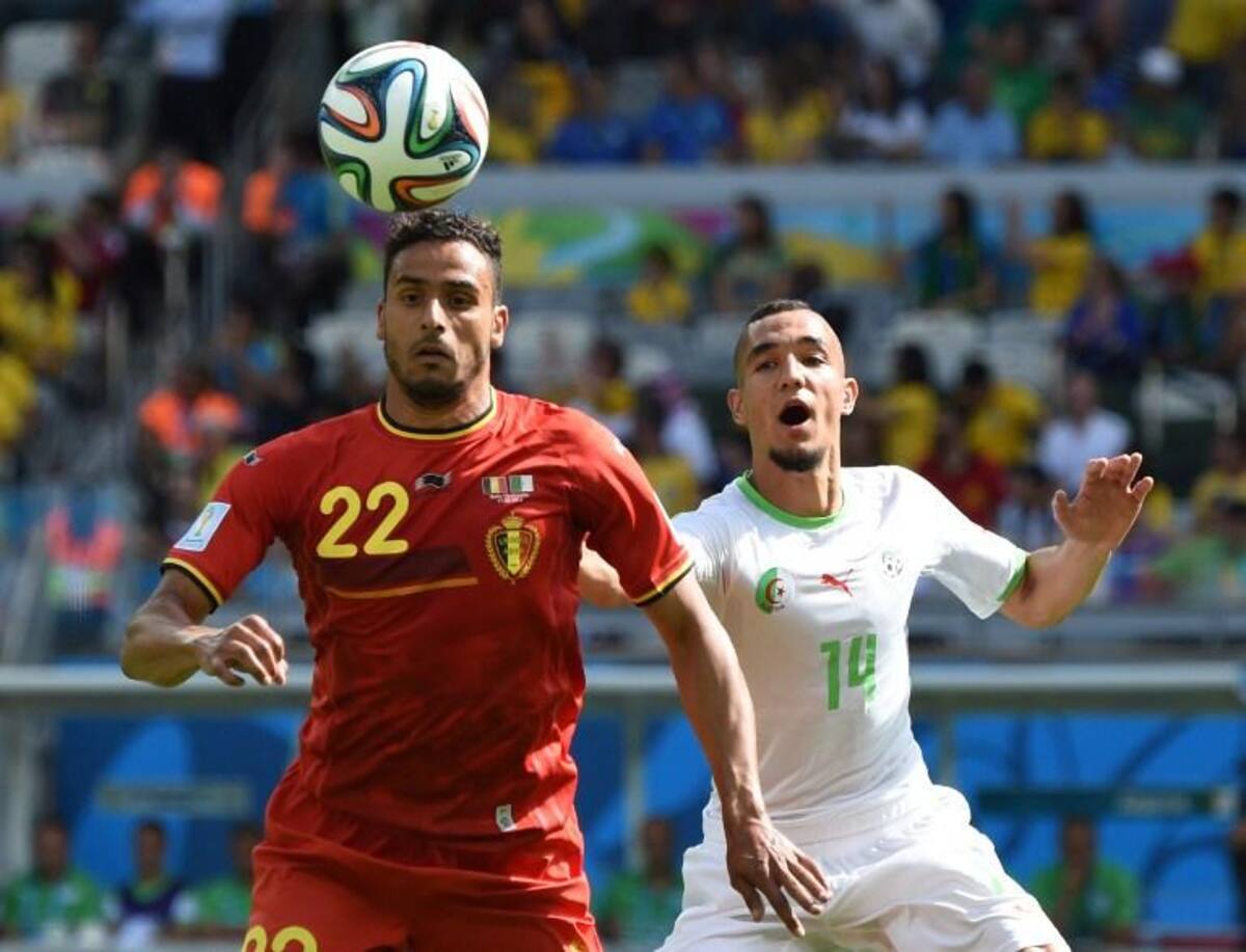 Sofiane Feghouli abrió el marcador en el minuto 24 desde el punto penal y Fellaini consiguió el empate en el 70. Mertens consiguió el 2-1 y le dio la victoria a los "Diablo rojos".