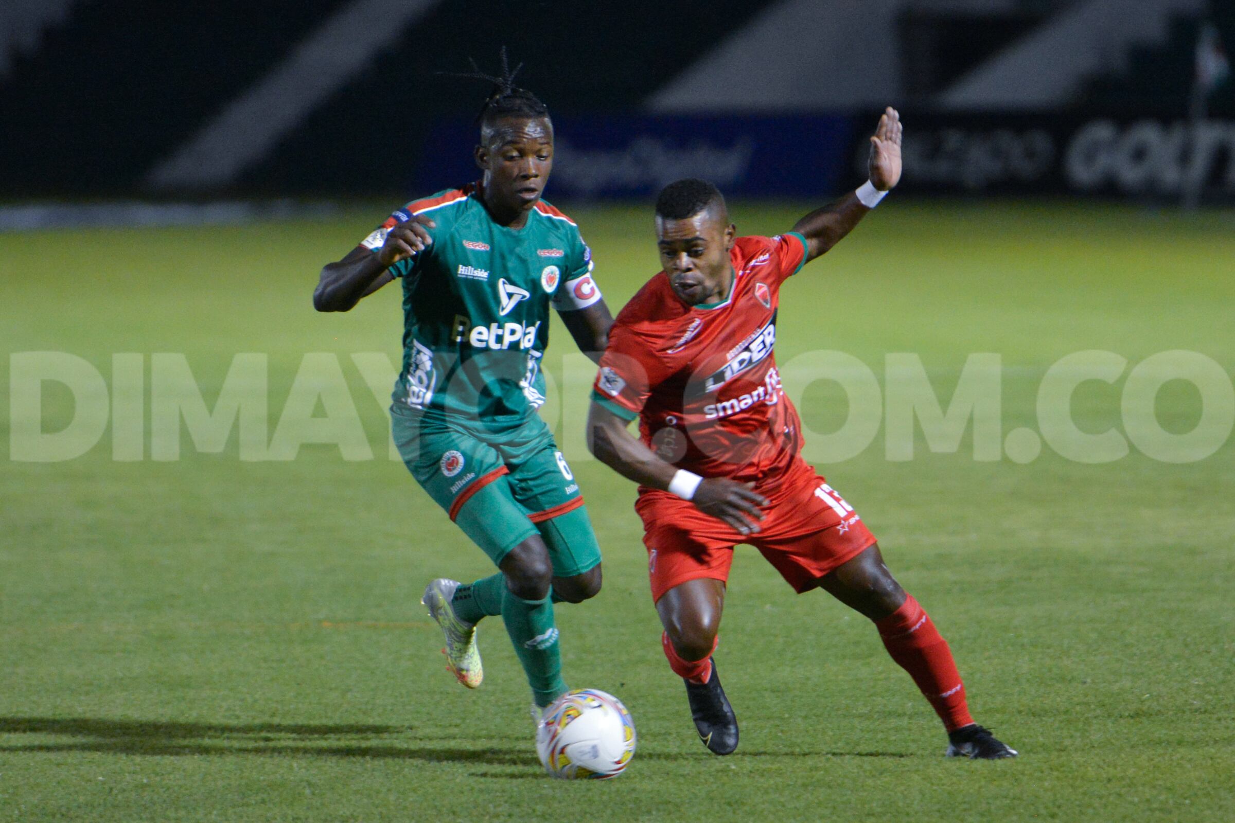 Cortuluá y Patriotas descendieron a segunda división.