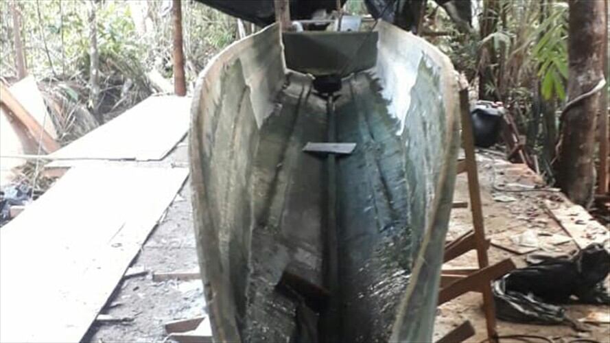 Decomisan semisumergible en construcción en Nariño. Foto: Policía Antinarcóticos