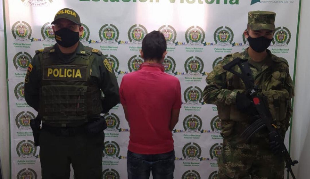 Capturado bajo orden judicial en Victoria.