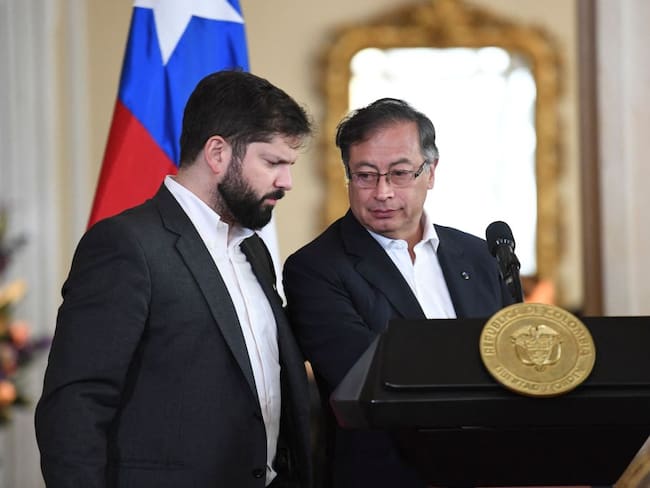 Gabriel Boric y Gustavo Petro Photo by JUAN BARRETO/AFP via Getty Images)