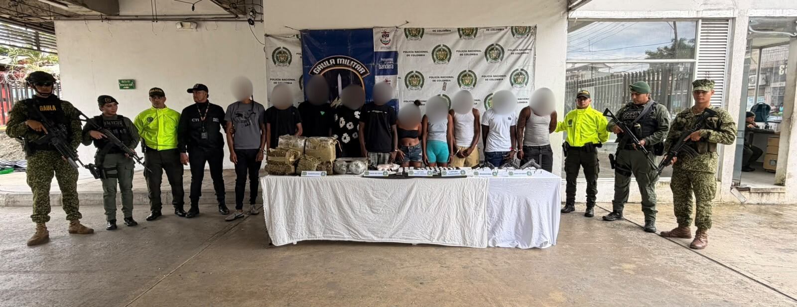 Golpe a la banda Los Espartanos en Buenaventura: cayó presunto cabecilla y otros 9 integrantes. Foto: Ejército.