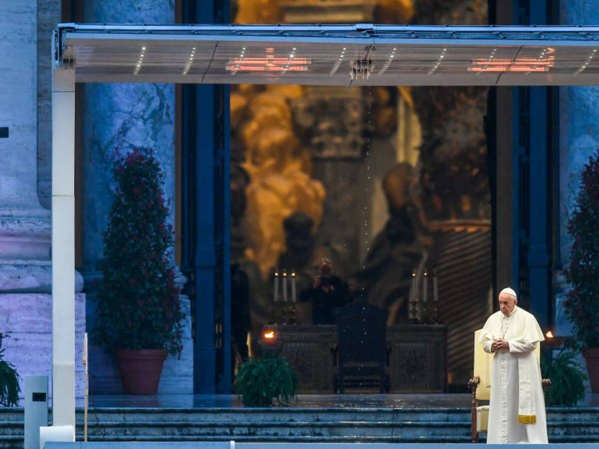 Vigilia Pascual se celebra sin feligreses