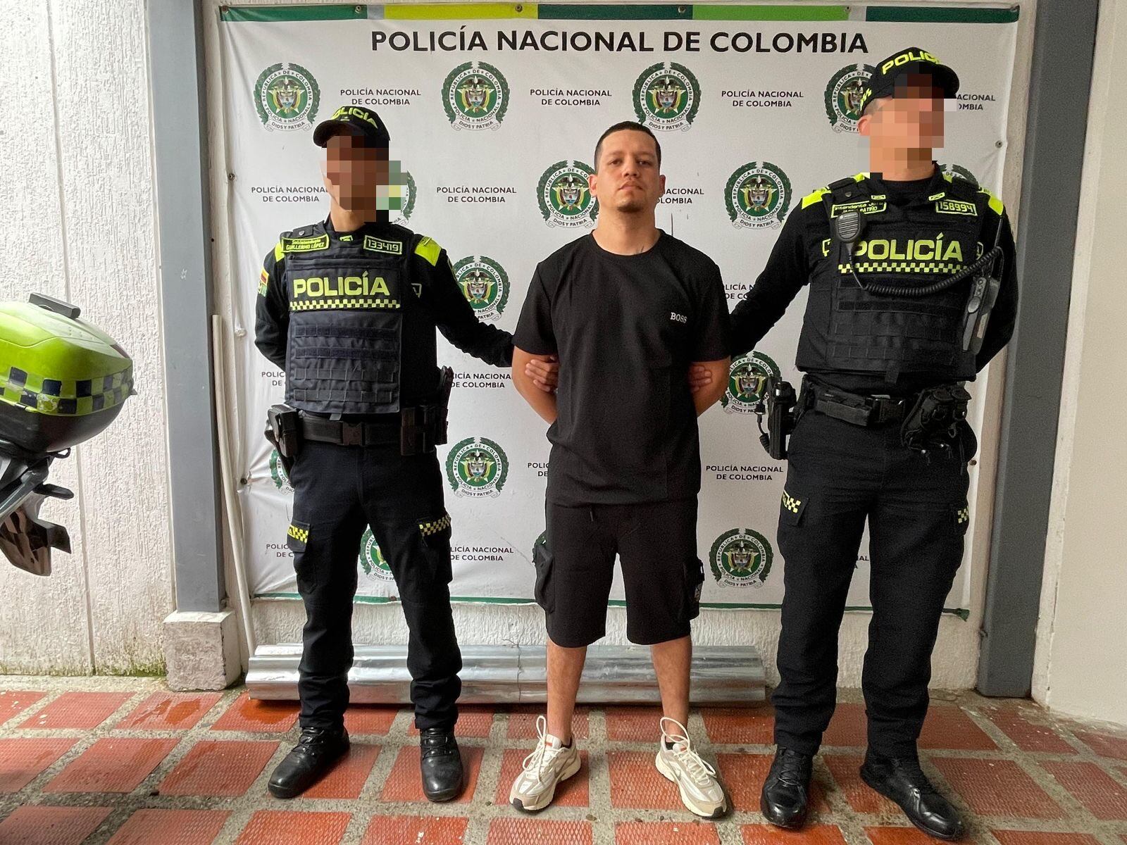 Capturado alias 'Gramo' responsable de atentado contra base Área en Cali