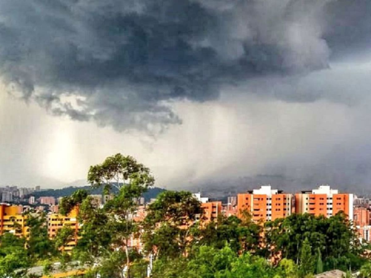 Coletazo del Huracán Iota también se siente en Medellín