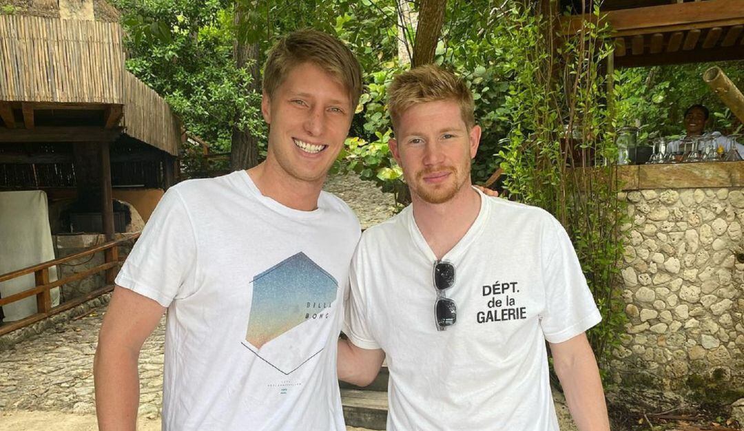 Andrés Llinás y Kevin De Bruyne