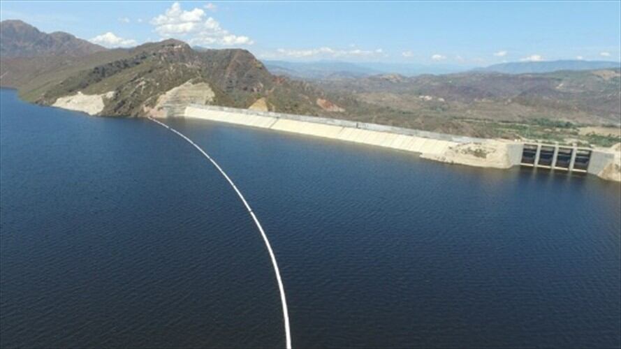 Hidroeléctrica El Quimbo. Foto: http://www.proyectoelquimboemgesa.com.co/site/Prensa/Noticias/ElQuimboentregamasenergiaacolombia.aspx