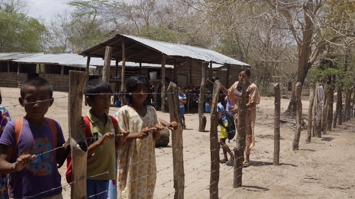 Recorrido de Caracol Radio por las zonas que aguantan sed. Fotos de Luis Enrique Rodríguez