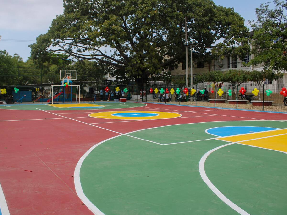 Barrio Nuevo Bosque en Cartagena tiene nueva cancha múltiple “Tiki Tiki” renovada