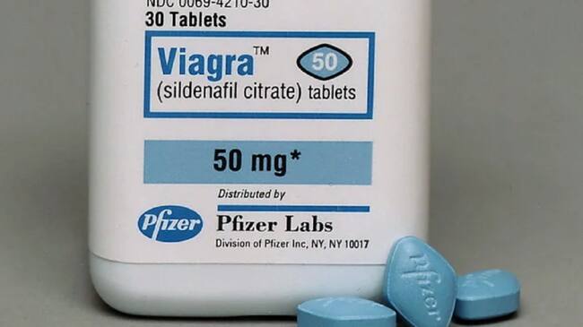 16 jóvenes tomaron jugo con viagra en colegio