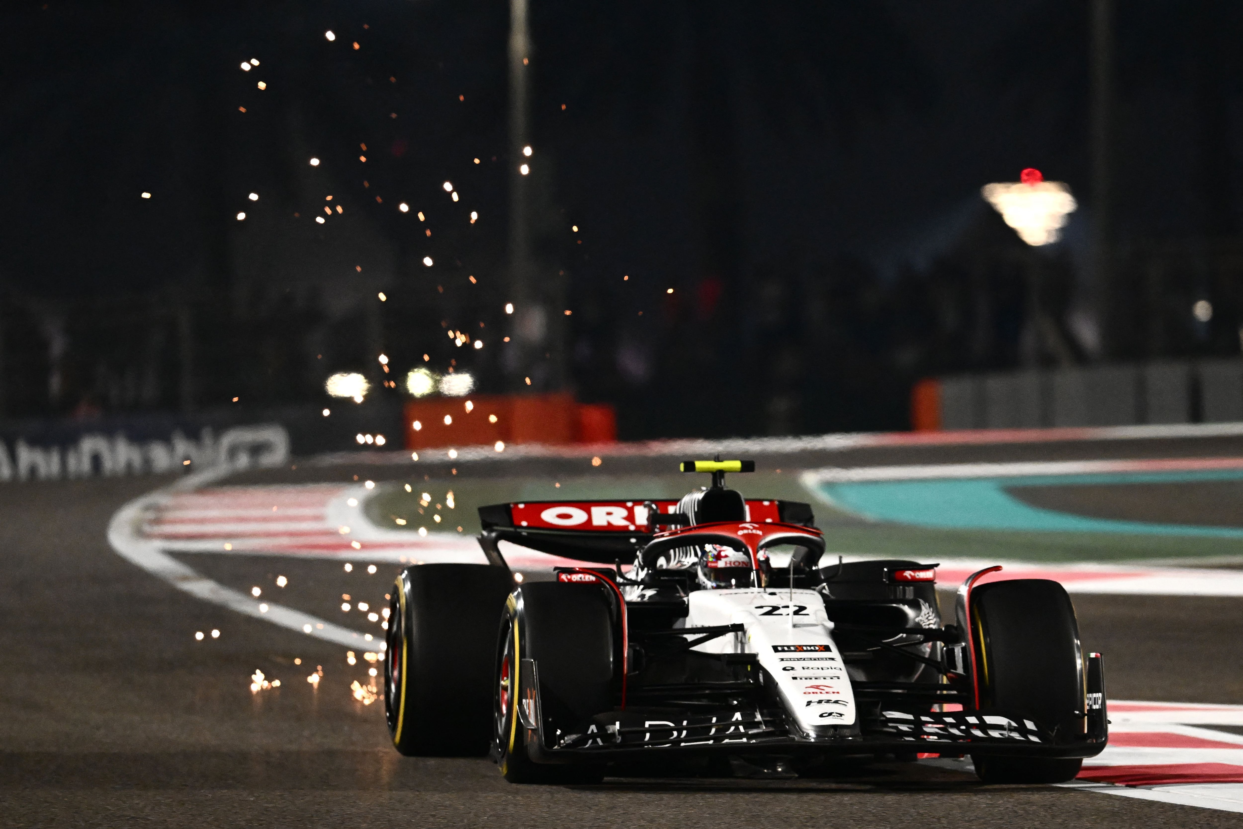 AlphaTauri dice adiós a la Fórmula Uno. (Photo by Jewel SAMAD / AFP) (Photo by JEWEL SAMAD/AFP via Getty Images)