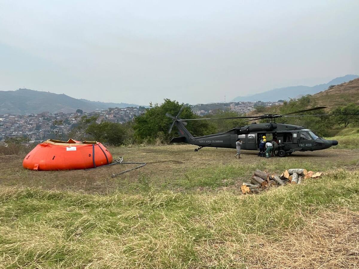Incendio en Cristo Rey en Cali, se retoman labores por parte de organismos de emergencia
