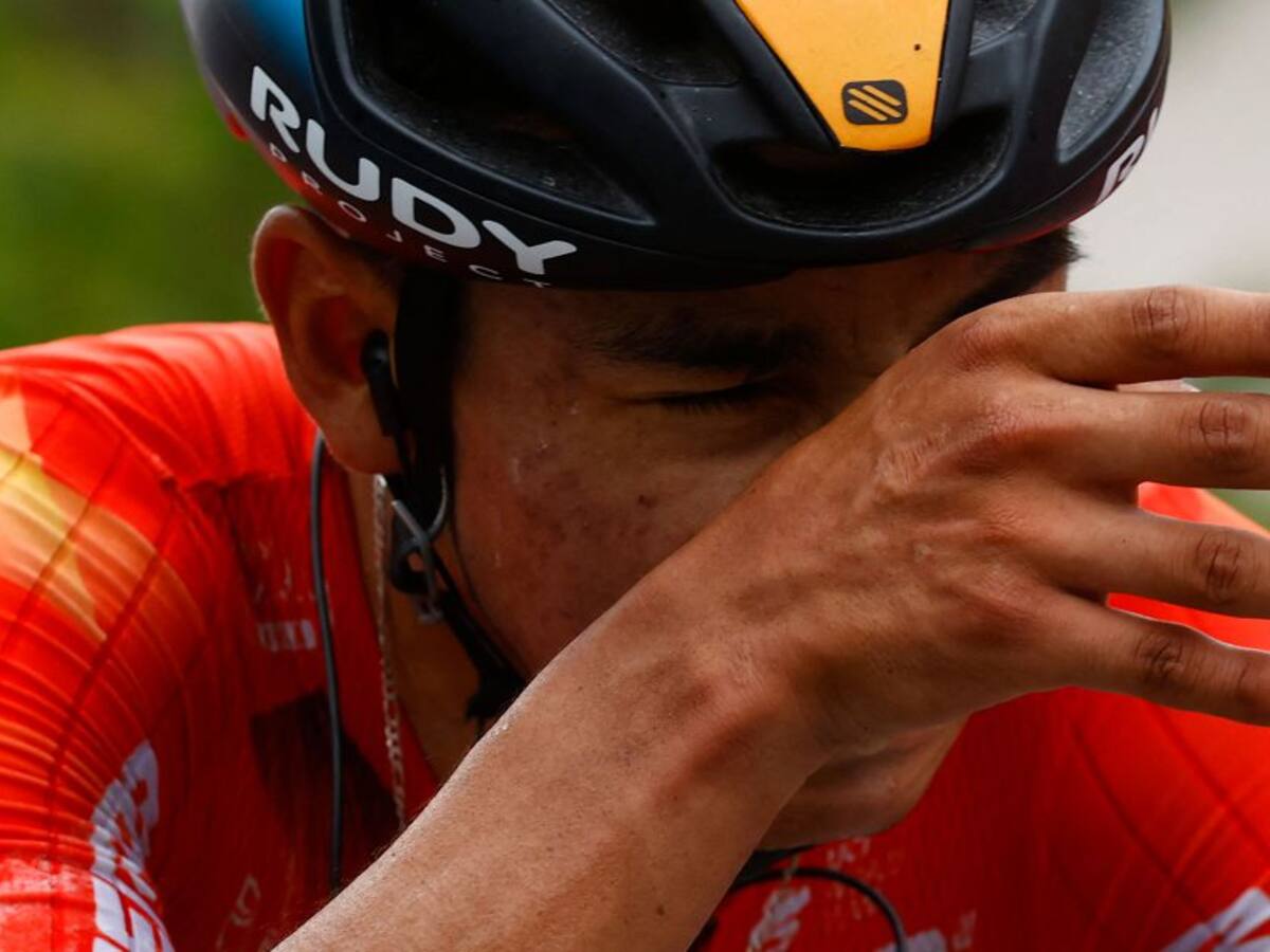 Santiago Buitrago rompió en llanto tras ser segundo en la etapa 15 del Giro