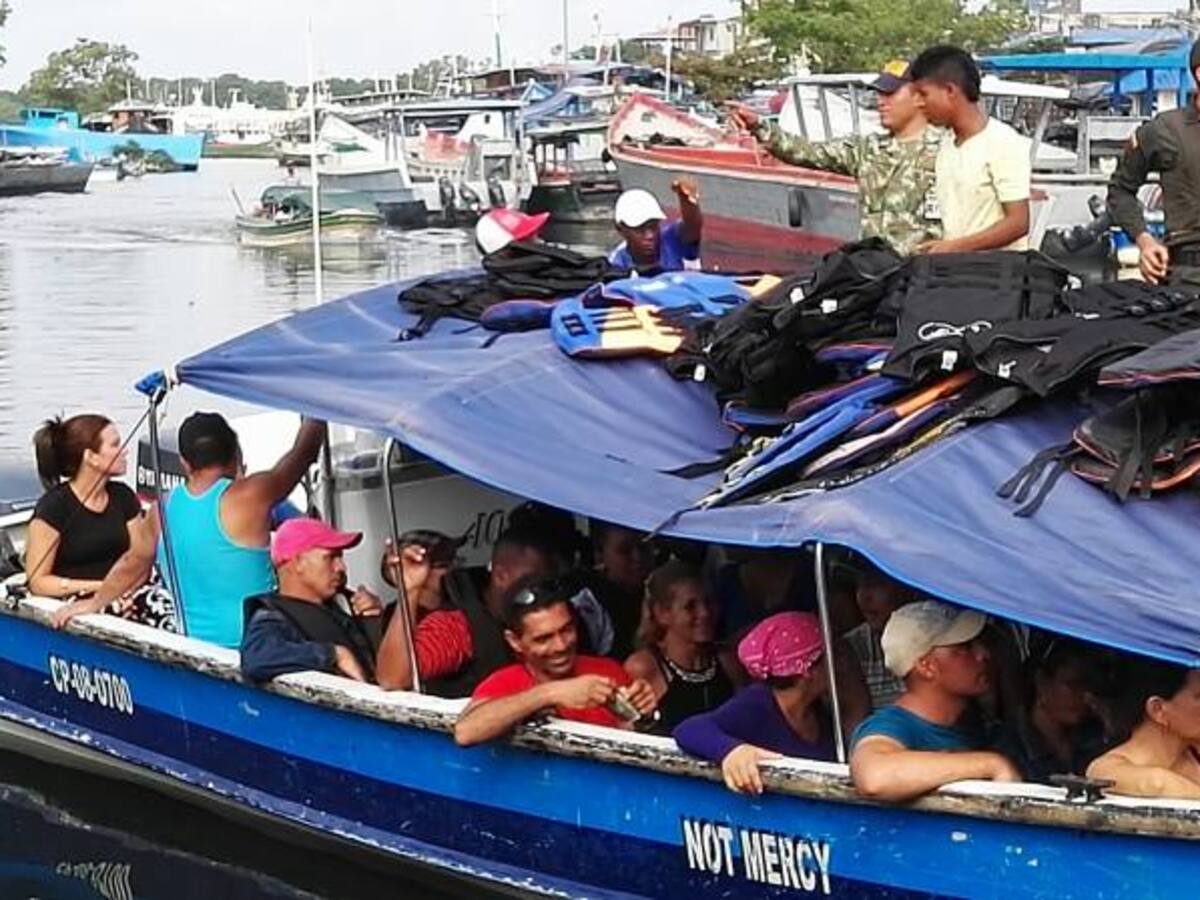 Más de 300 cubanos con niños y mujeres en embarazo abandonaron Turbo