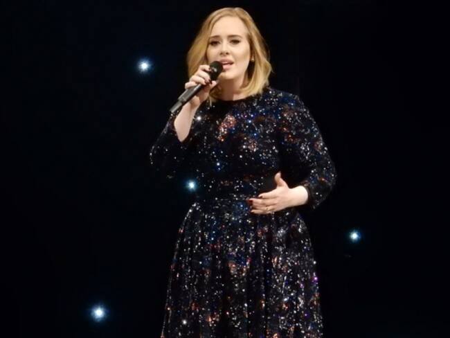 Adele se aísla del mundo durante su gira y deja el alcohol