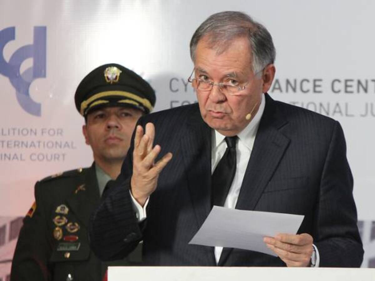 Al parecer voy a poder terminar mi periodo: procurador