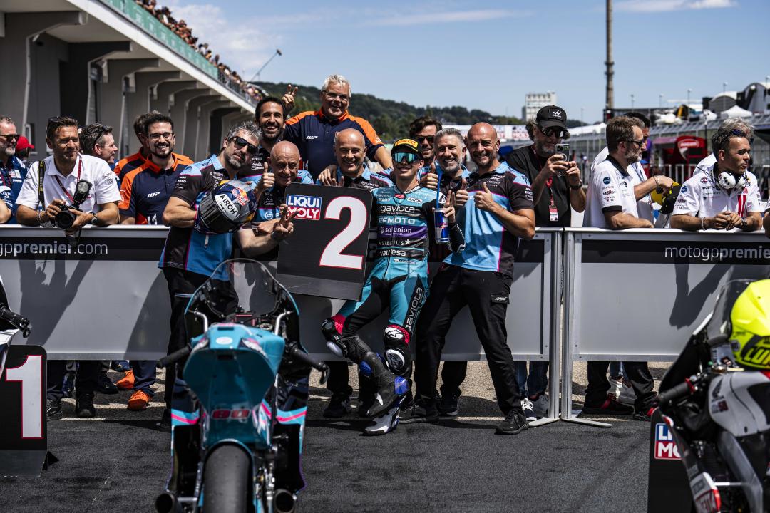 El colombiano partirá en la primera línea de salida / @AsparTeam