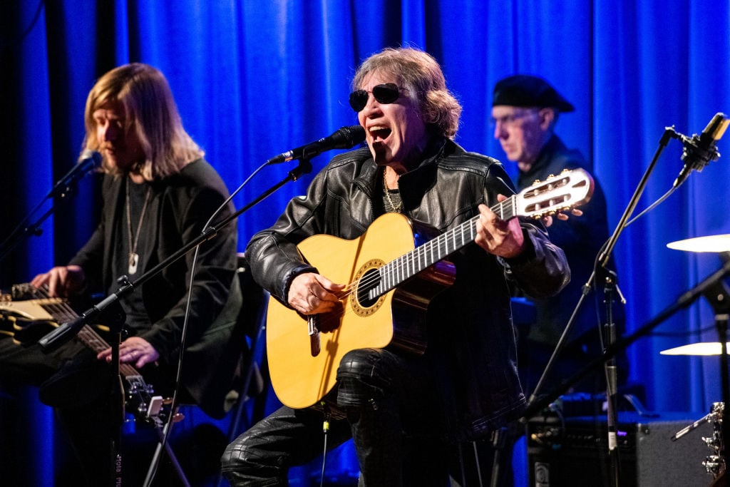 LOS ANGELES, CALIFORNIA - FEBRUARY 11: José Feliciano performs at The GRAMMY Museum on February 11, 2020 in Los Angeles, California. (Photo by Timothy Norris/Getty Images)