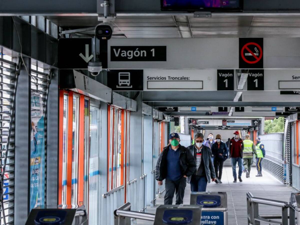“El transporte masivo en Bogotá no puede parar”