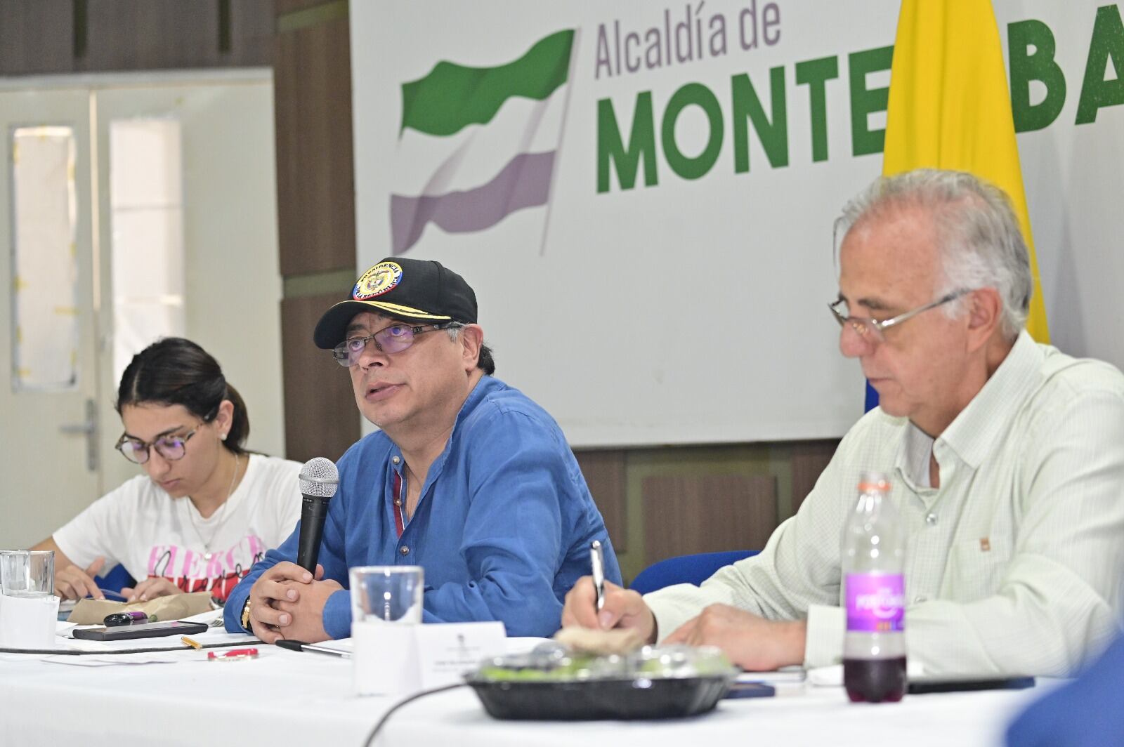 Control total en las vías que estuvieron afectadas por el paro minero en el  bajo Cauca y Córdoba, reporta el presidente Gustavo Petro