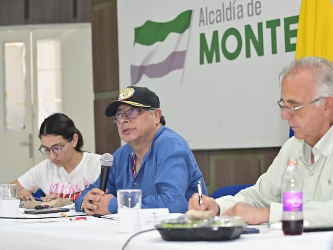 Control total en las vías que estuvieron afectadas por el paro minero en el  bajo Cauca y Córdoba, reporta el presidente Gustavo Petro