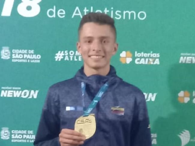 Julián Andrés Alfonso ganó la medalla de oro en la modalidad de los 10 mil metros marcha.
