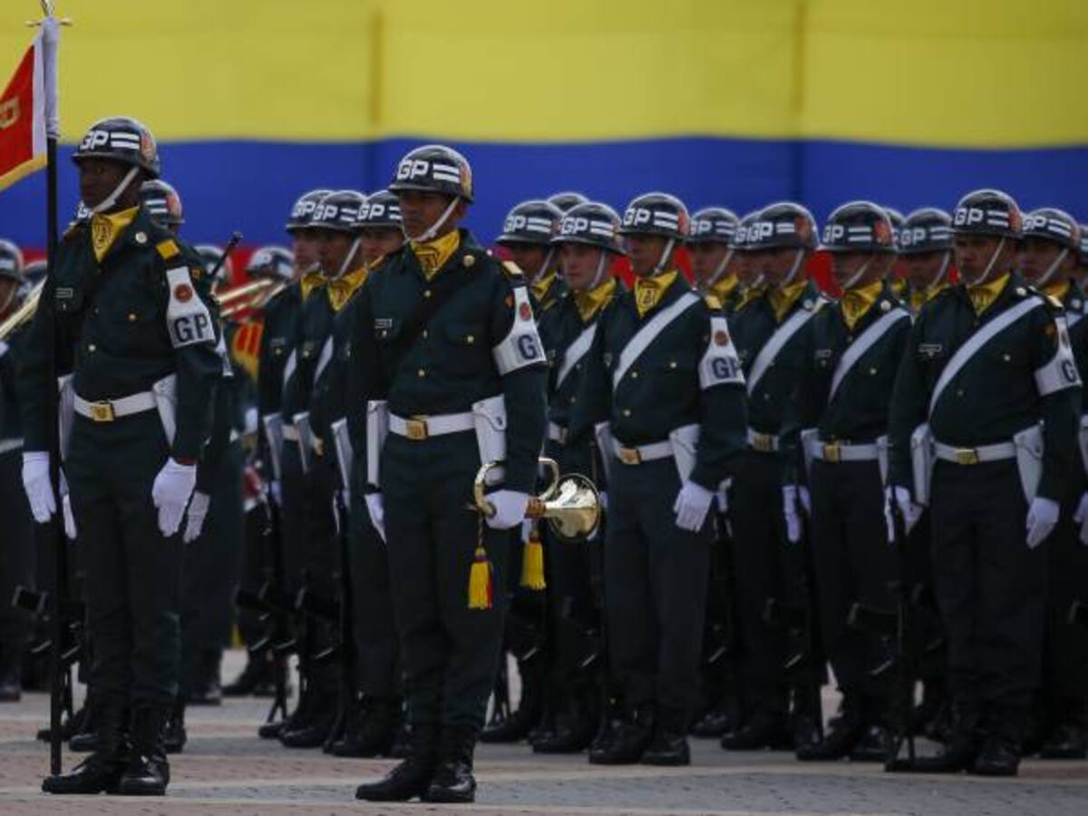 Abren investigación por carrusel de reintegros en la Policía y el Ejército