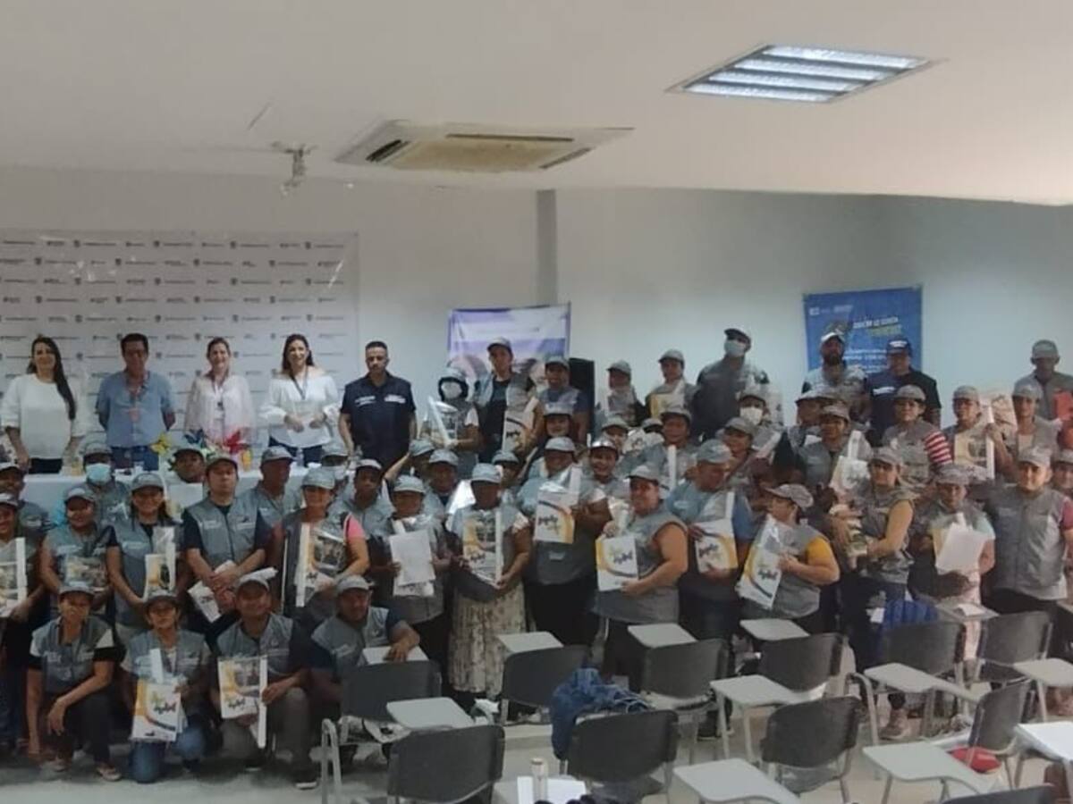 Prosperidad Social entregó insumos a beneficiados de proyecto Tiendas para la Gente